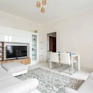 Reale Vicino Malpensa - Parcheggio Gratuito , Legnano Italia